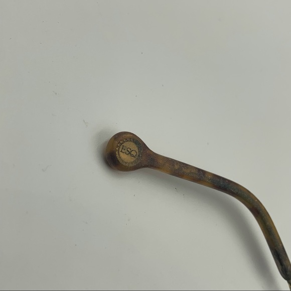 Vintage ESQ Tortoise/Silver Aviator Sunglasses - Picture 6 of 6